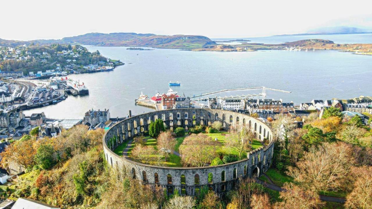 Oban Youth Hostel Экстерьер фото Fort Belanagap