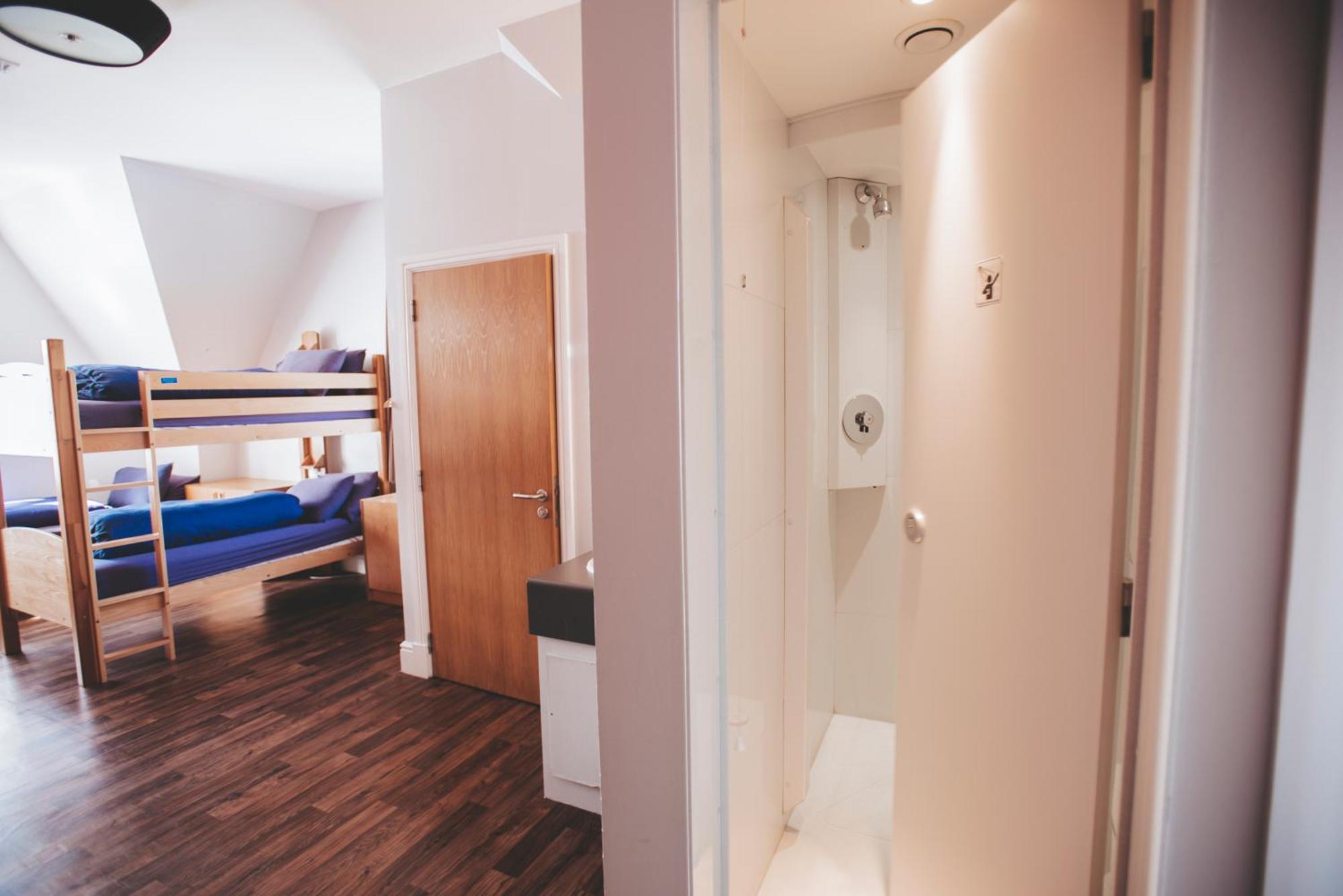 Oban Youth Hostel Экстерьер фото A typical bedroom in the halls of residence
